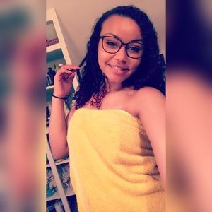 Meet your Posher, Brooklyne